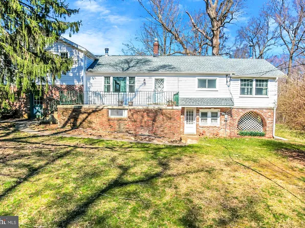 855 Shavertown Rd, Garnet Valley, PA 19060