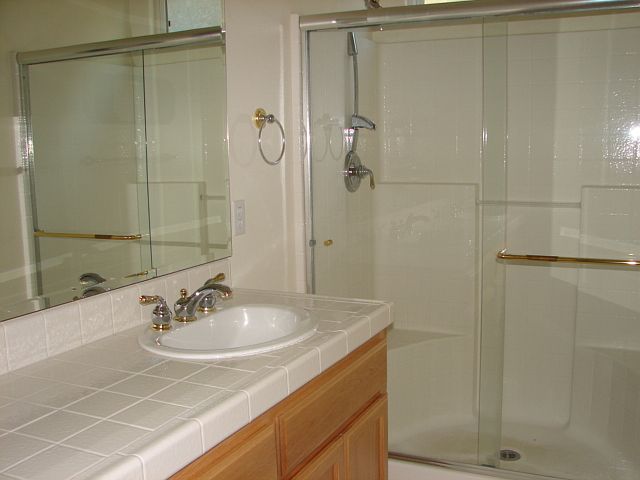 2nd image of 184 Headwaters Rd