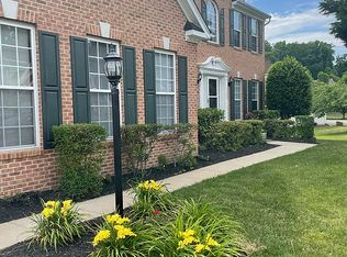 15448 Marsh Overlook Dr, Woodbridge, VA 22191