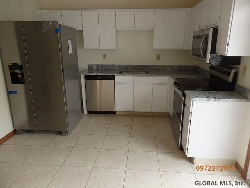 5th image of 27-12 WARSAW Avenue #12