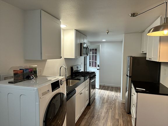 2nd image of 3019 17th Ave #5