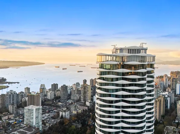 1033 Nelson St #703, Vancouver, BC V6E 0E5