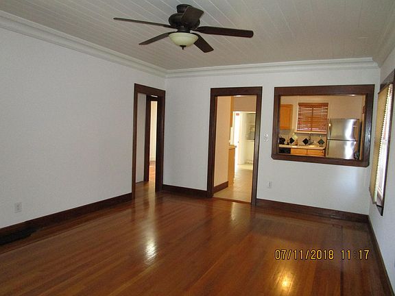 4th image of 4861 34th St