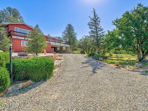 4th image of 2905 N Williamson Valley Rd