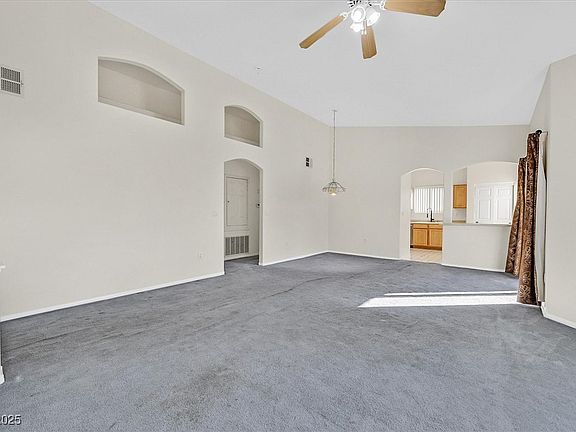 5th image of 3933 Lazy Pine St Unit 204