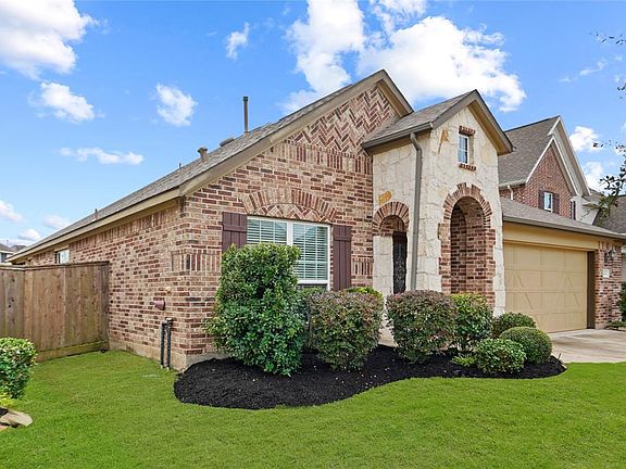 2nd image of 24431 Bludana Lane