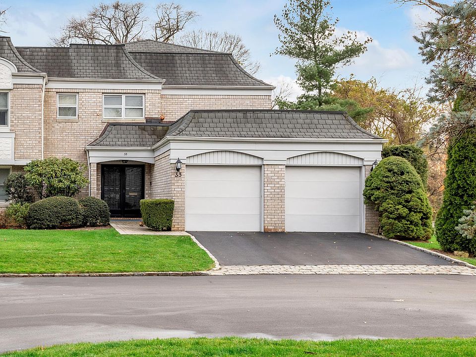 1st image of 33 Fairway Dr #33