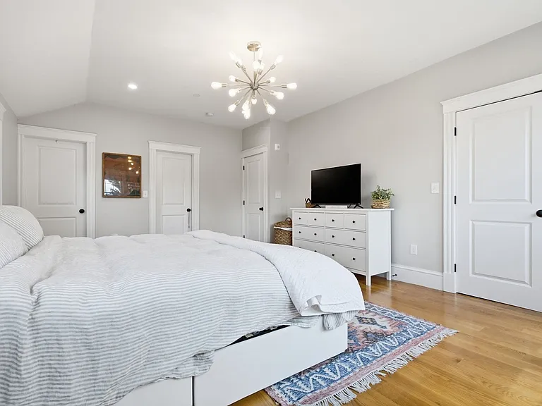 144 Highland Ave #4 — Photo 14