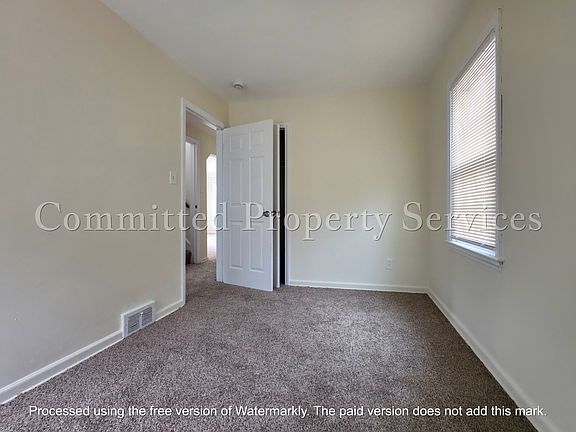 5th image of 19749 Dwyer St