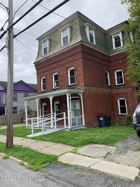 2nd image of 93 Main Street