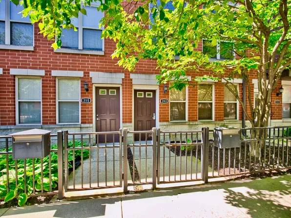 353 E Eastgate Pl, Chicago, IL 60616