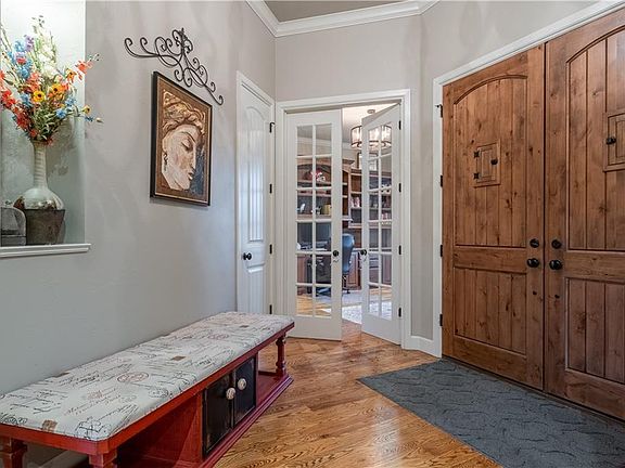 4th image of 10515 San Lorenzo Dr