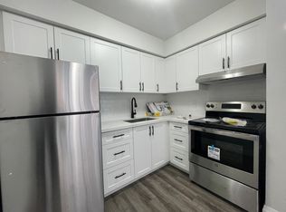 987 Mohawk Rd E #9, Hamilton, ON L8T2R9