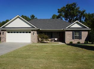 2716 Ridgewood Rd, Searcy, AR 72143