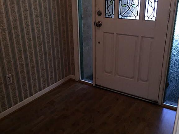 3rd image of 3707 Trailwood Dr
