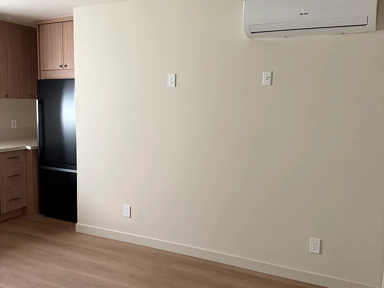 6500 Hayvenhurst Ave #6502 — Photo 12