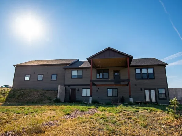 10247 Buena Vista Ln, Belle Fourche, SD 57717
