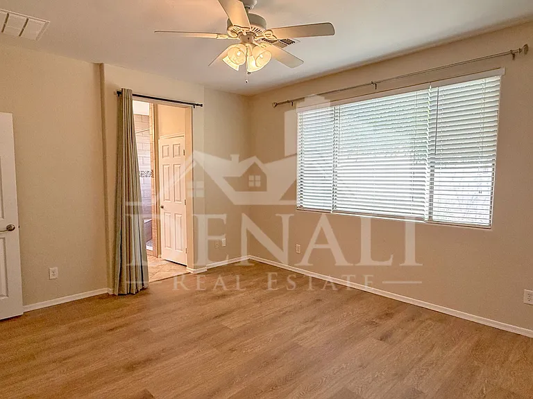 22323 N 103rd Dr — Photo 10