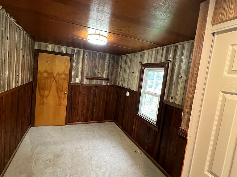 809 S Circle Dr E — Photo 11