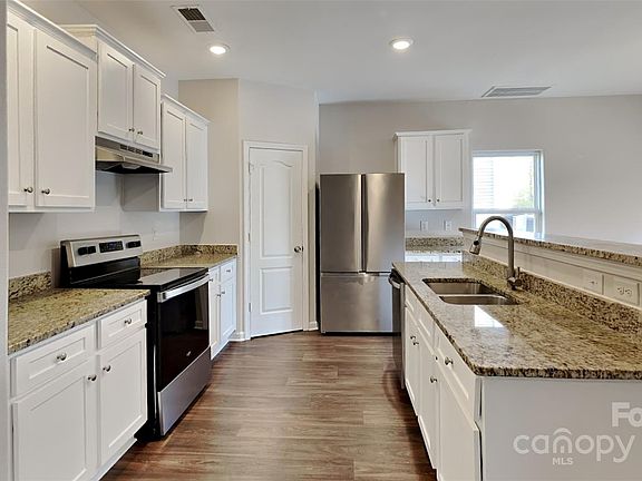 4th image of 8316 Kneller St