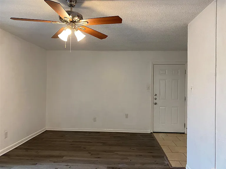 5002 Blue Spruce Cir #A — Photo 5