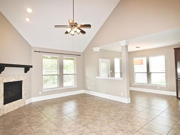3rd image of 24523 Bella Florence Dr