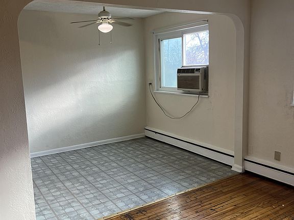 4th image of 910 Cherry Dr #11116720