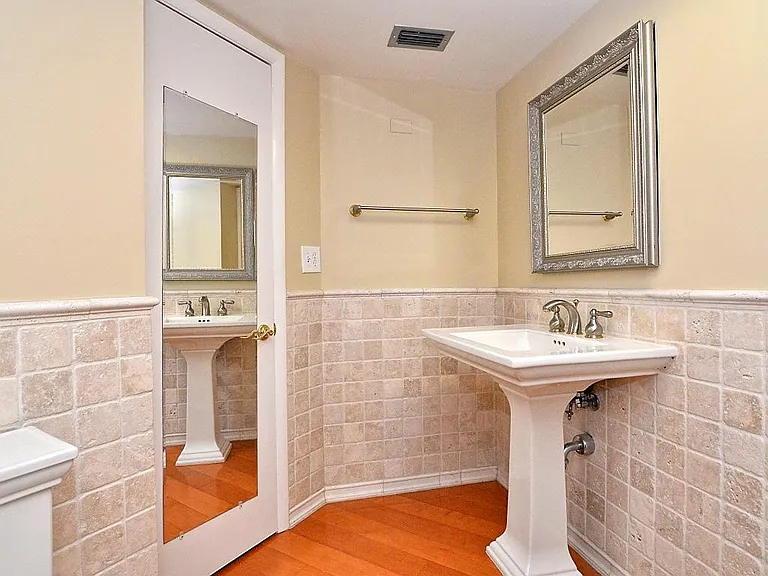 400 E Colonial Dr #409 — Photo 24