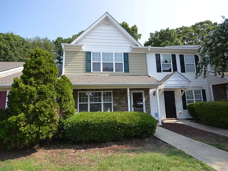 3617 Bison Hill Ln — Photo 2