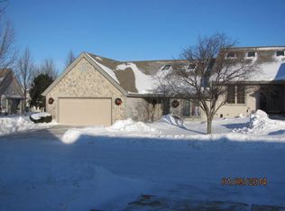 423 Quail Point Dr, Mount Pleasant, WI 53406
