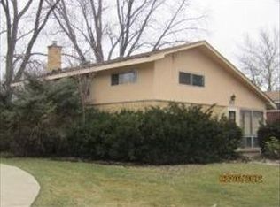411 N Windsor Dr, Arlington Heights, IL