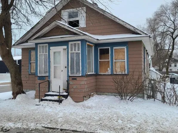 2101 Martin Luther King Jr Dr, North Chicago, IL 60064