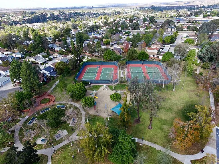 Tennis