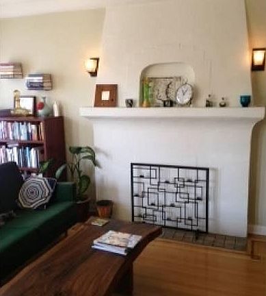 5th image of 8563 1/2 Cashio St