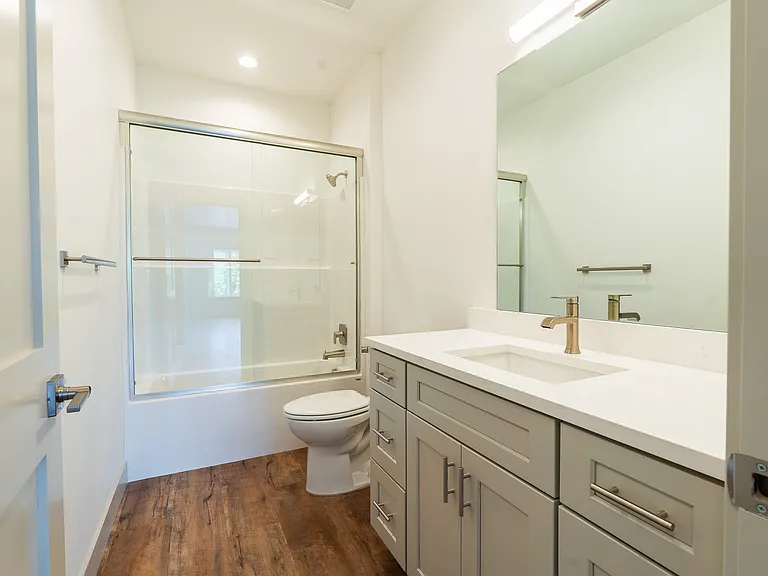 6221 Shiloh Ave #A-H — Photo 11
