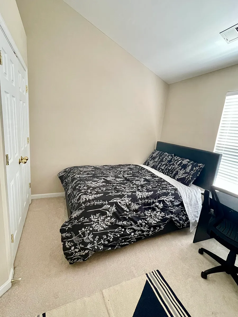 Building Photo - 9804 Cheshire Ridge Cir