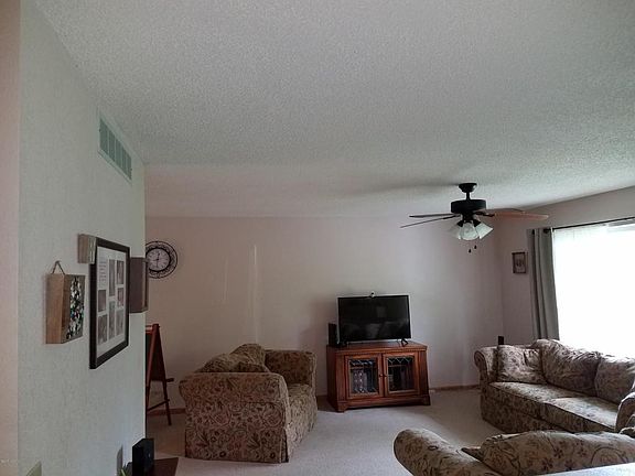 2nd image of 1141 Maiden Ln