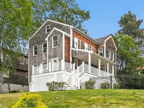 14 Willow Rd, Marblehead, MA 01945