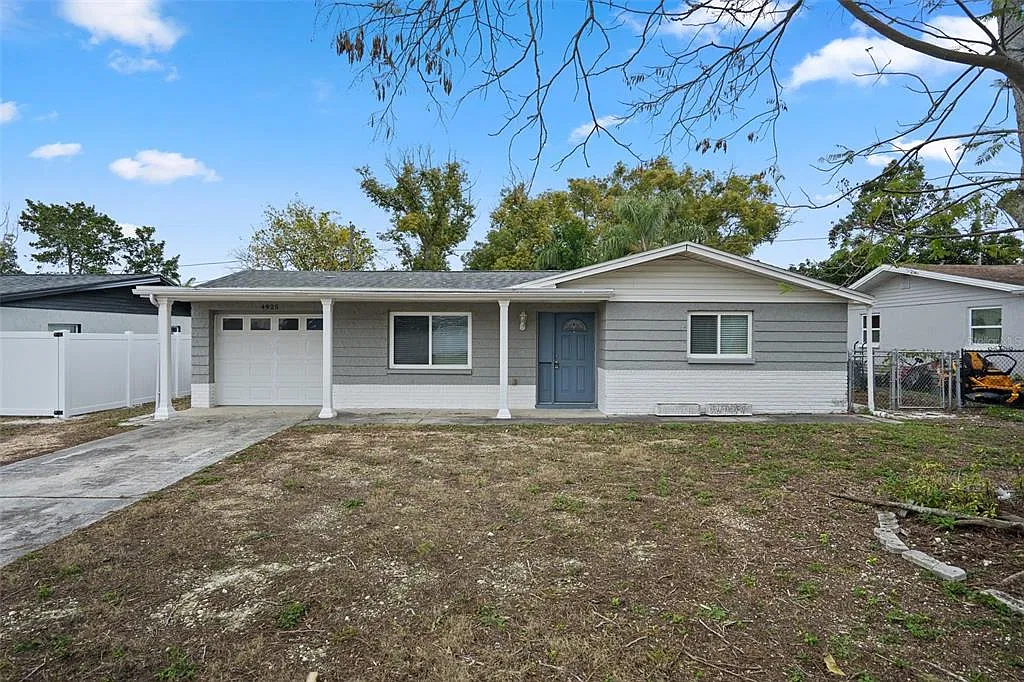 2 bed, 1.0 bath, 1032 sqft, $1,850 — Photo 1