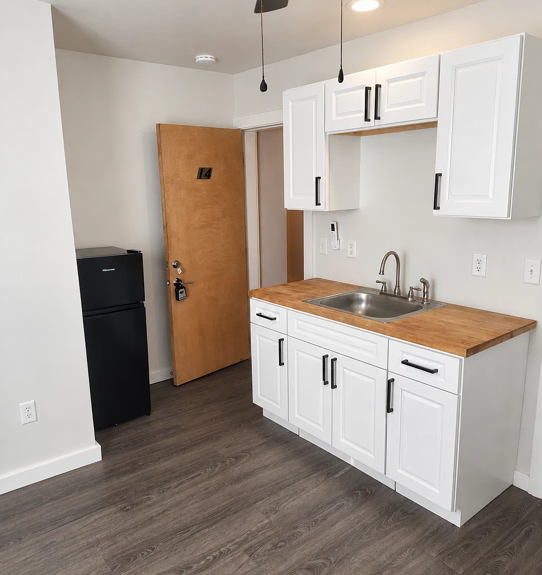 671 East Court Street - 14 — Photo 3