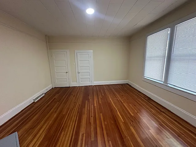 1425 W Academy St — Photo 6