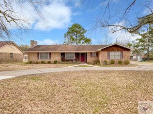 704 S McCoy Blvd, New Boston, TX 75570