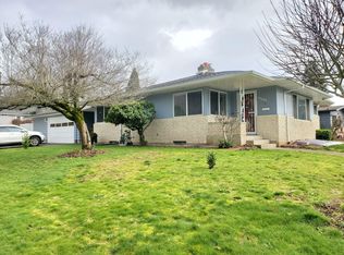 10400 NE Knott St, Portland, OR 97220