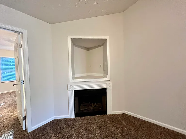 707 Porter Ln — Photo 7