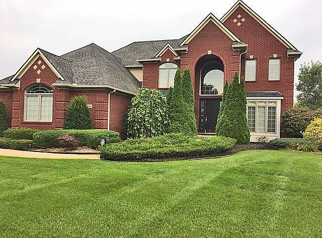1st image of 8509 Old Oak Dr