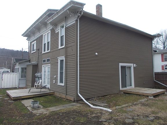 2nd image of 110 Henry St #2