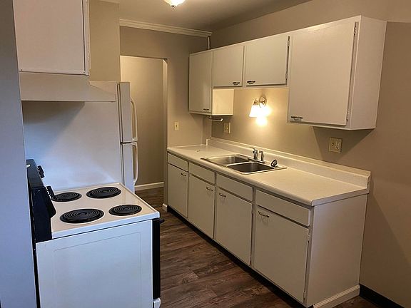 2nd image of 902 E Sturgis St APT 4