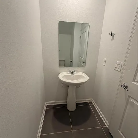 926 Jackson Ave — Photo 5