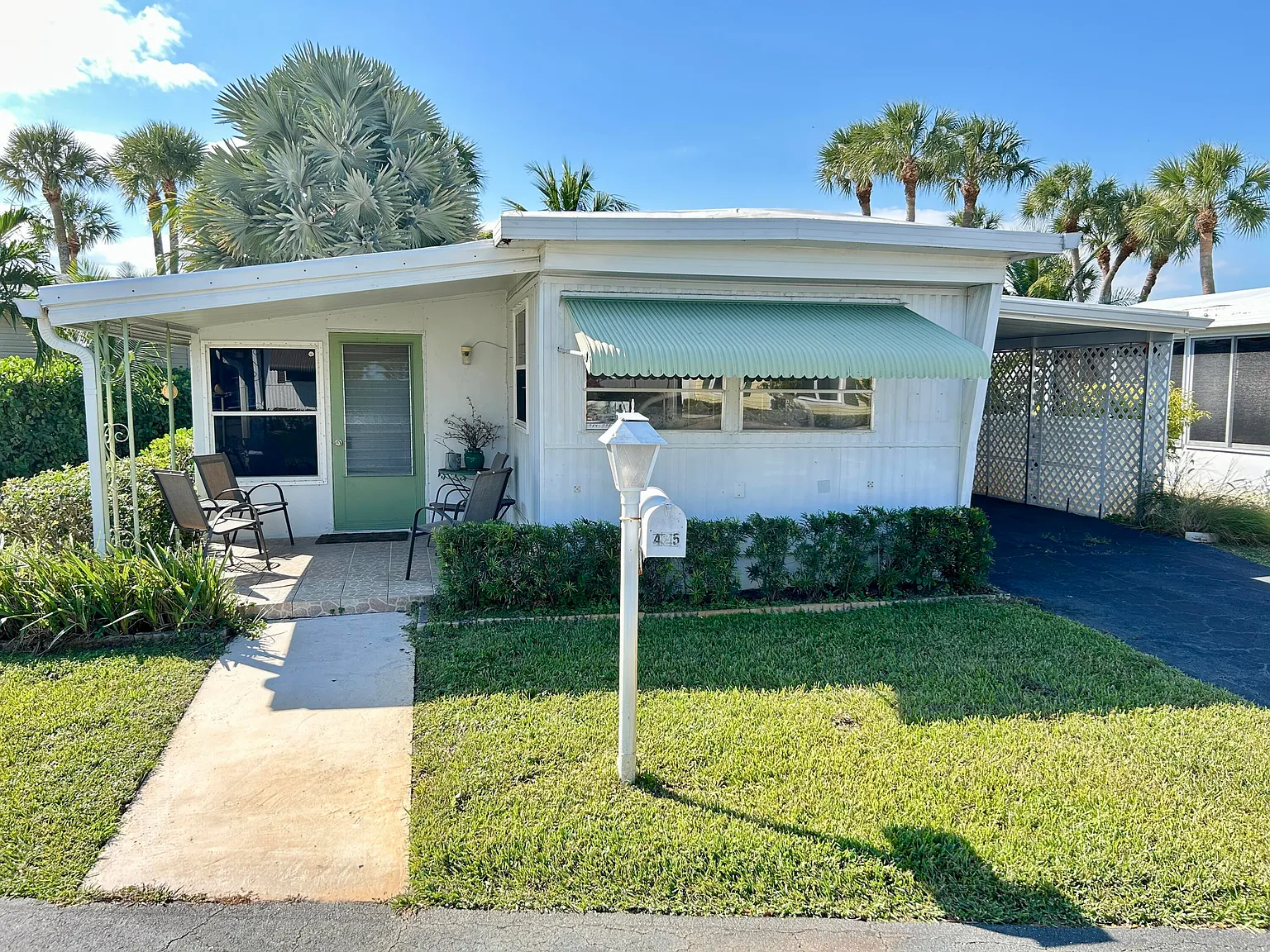 2 bed, 1.5 bath, 600 sqft, $2,500 — Photo 1