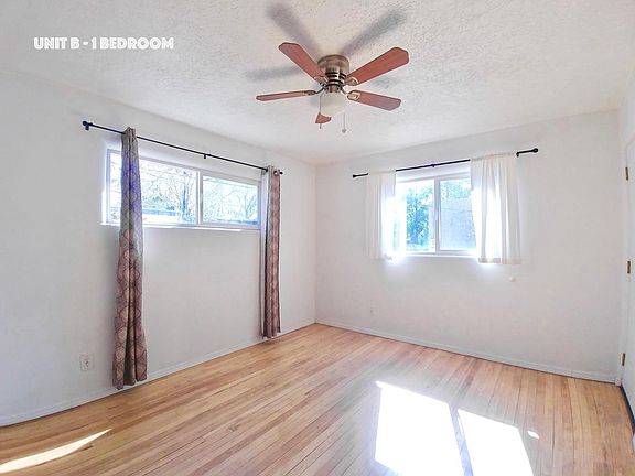 5th image of 306 Stanford Dr SE #B